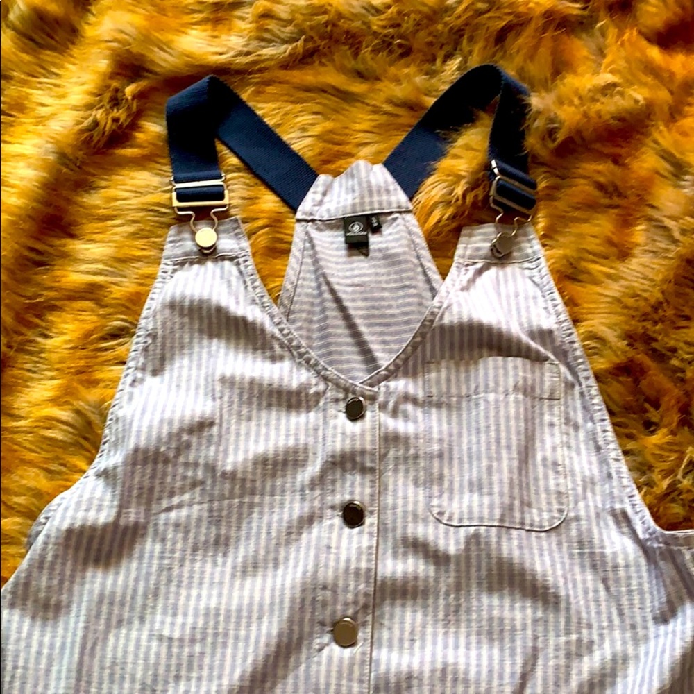 Colvin mini dress- NEVER WORN.